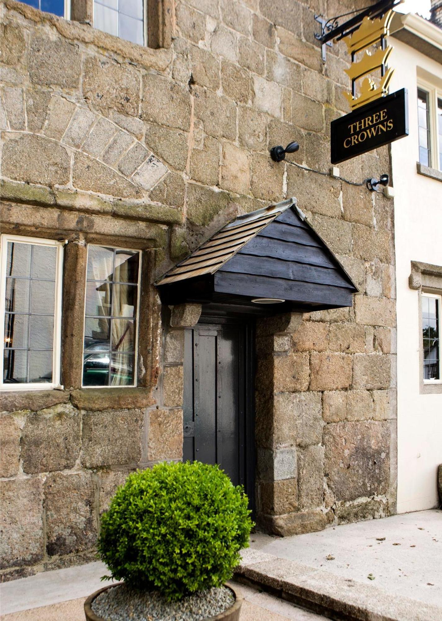 The Three Crowns Hotel Chagford Kültér fotó The door of the former stable