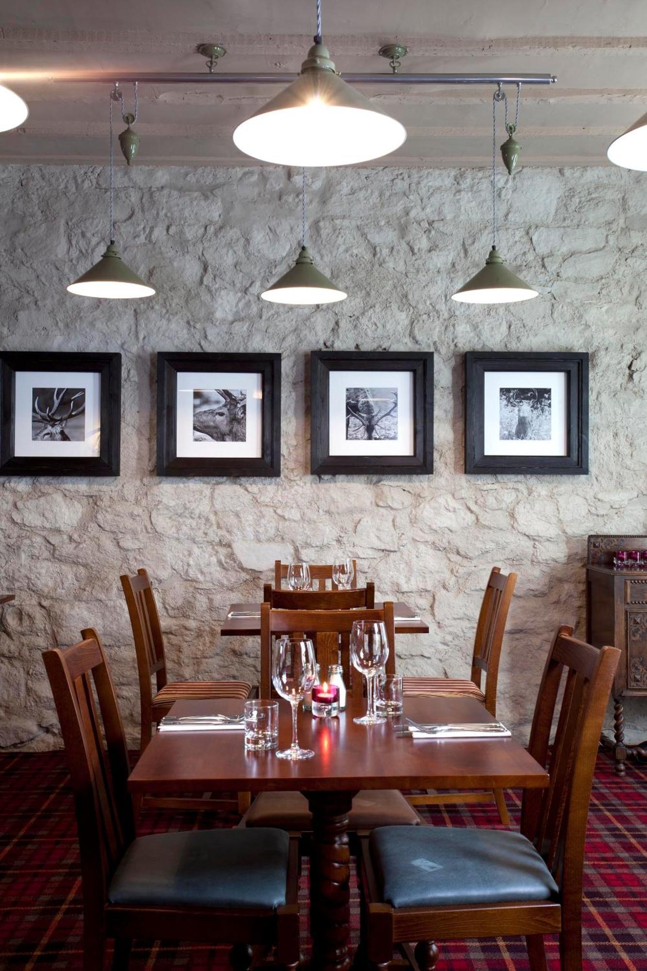 The Three Crowns Hotel Chagford Kültér fotó Interior of the restaurant